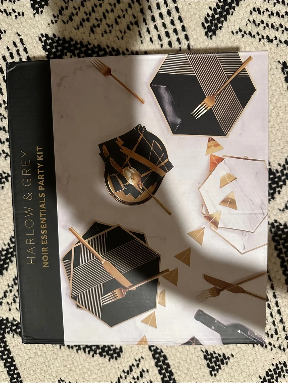 Harlow and Grey Stylish Art-Deco Inspired Noir Essentials Party Kit Black & Gold